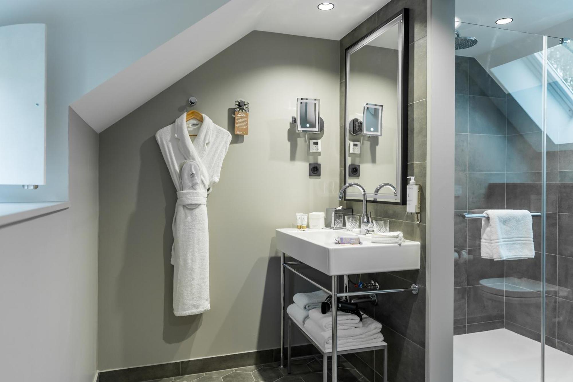 Dolce By Wyndham Versailles - Domaine Du Montcel Jouy-en-Josas Buitenkant foto