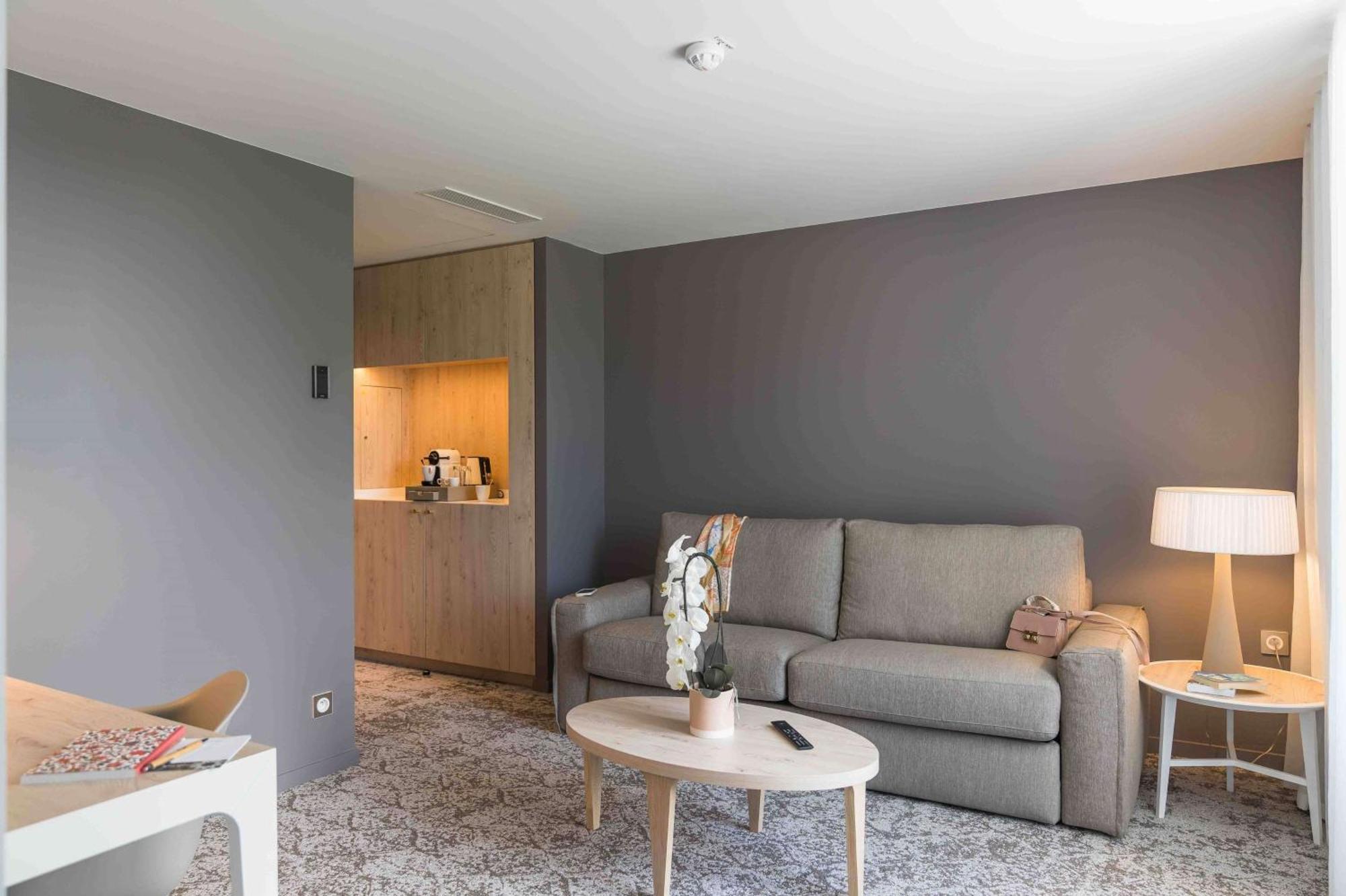 Dolce By Wyndham Versailles - Domaine Du Montcel Jouy-en-Josas Buitenkant foto